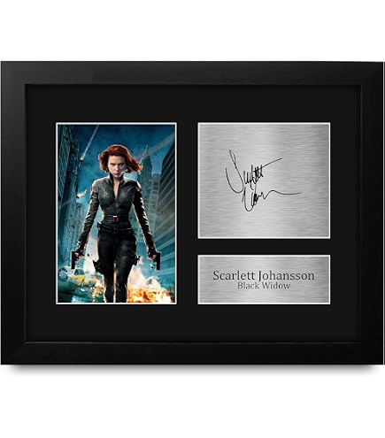 Amazon.com: HWC Trading Elizabeth Olsen WandaVision Scarlet Witch